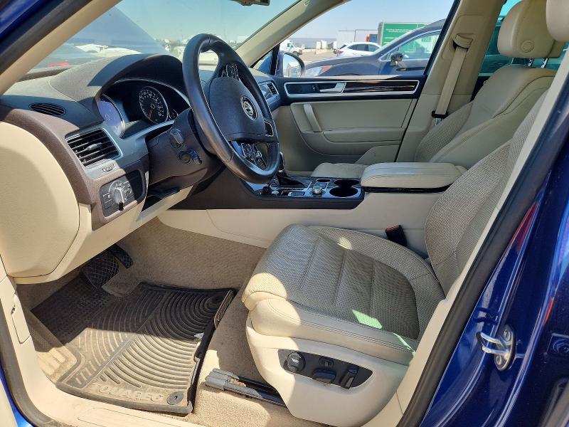 Продажа на аукционе авто 2016 Volkswagen Touareg, vin: WVGEF9BP2GD010093, номер лота: 60764866