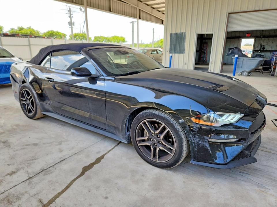Продажа на аукционе авто 2021 Ford Mustang, vin: 1FATP8UH7M5101204, номер лота: 57263306