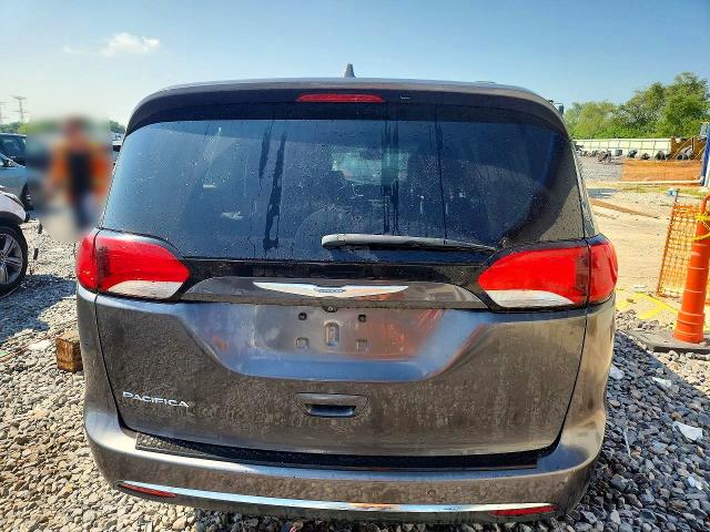 61367106 :رقم المزاد ، 2C4RC1BG5HR684527 vin ، 2017 Chrysler Pacifica مزاد بيع