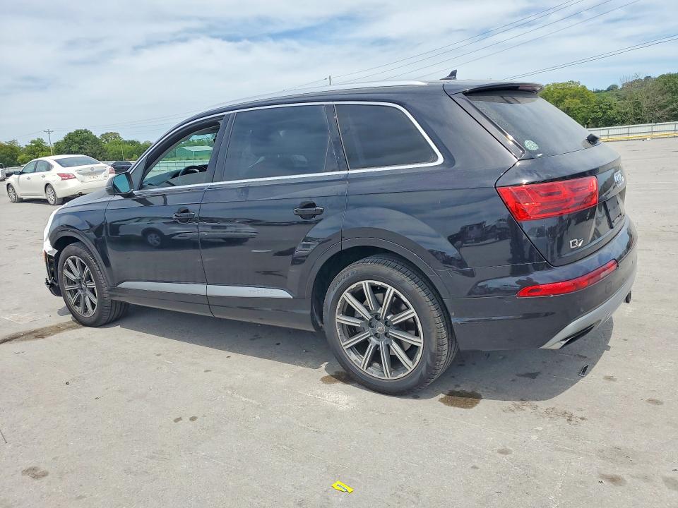 Продажа на аукционе авто 2017 Audi Q7, vin: WA1LAAF78HD004607, номер лота: 63389556