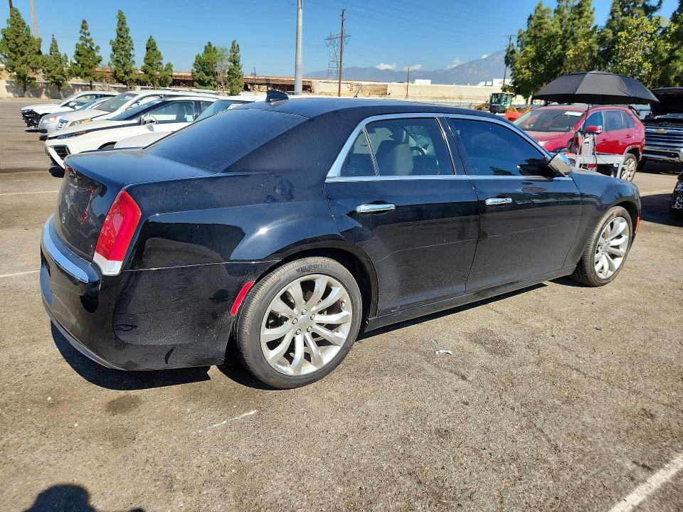 2015 Chrysler 300c მანქანა იყიდება აუქციონზე, vin: 2C3CCAEG9FH921920, აუქციონის ნომერი: 60988136