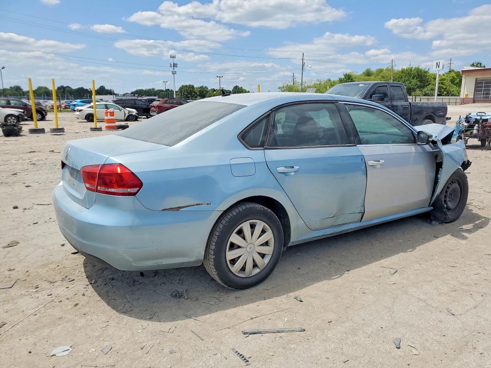 62330246 :رقم المزاد ، 1VWAP7A3XCC040278 vin ، 2012 Volkswagen Passat مزاد بيع