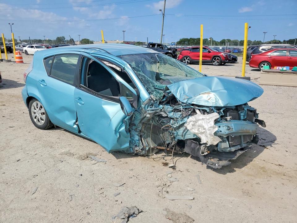 Продажа на аукционе авто 2014 Toyota Prius C, vin: JTDKDTB32E1065052, номер лота: 62002446