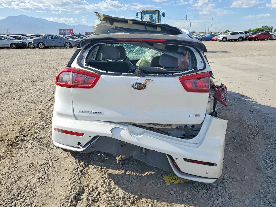 60210206 :رقم المزاد ، KNDCE3LC9H5059004 vin ، 2017 Kia Niro مزاد بيع