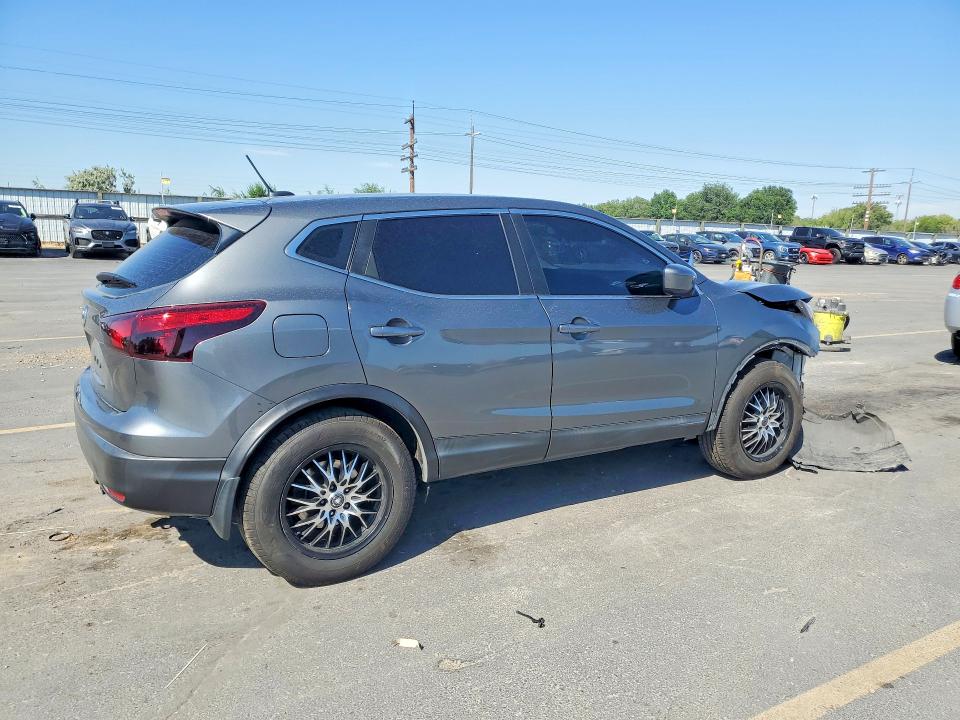 Продаж на аукціоні авто 2018 Nissan Rogue Sport, vin: JN1BJ1CRXJW269212, номер лоту: 61053026