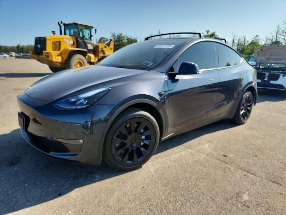 62217726 :رقم المزاد ، 7SAYGDEE3RF163818 vin ، 2024 Tesla Model Y مزاد بيع