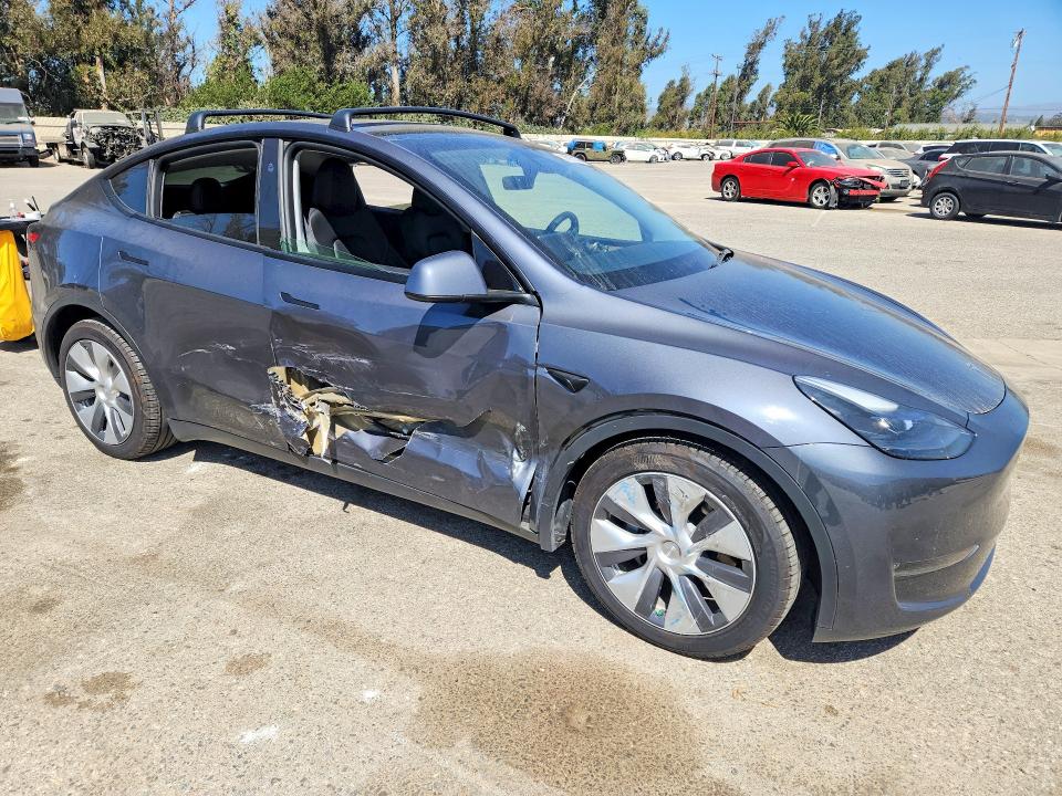 59997136 :رقم المزاد ، 7SAYGDEEXPF928052 vin ، 2023 Tesla Model Y مزاد بيع