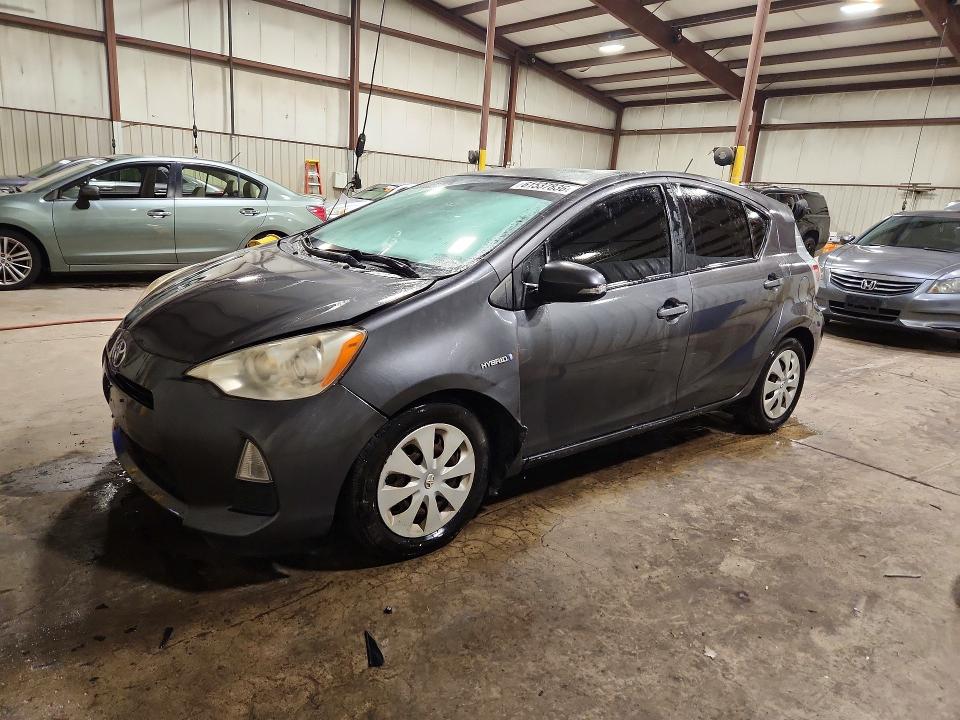 Продажа на аукционе авто 2012 Toyota Prius C, vin: JTDKDTB3XC1507220, номер лота: 61537836