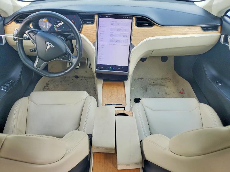 60760436 :رقم المزاد ، 5YJSA1E40KF330376 vin ، 2019 Tesla Model S مزاد بيع