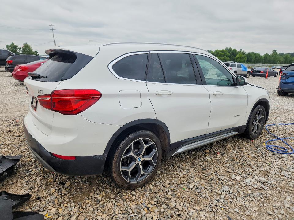62457616 :رقم المزاد ، WBXHT3C36GP889845 vin ، 2016 Bmw X1 مزاد بيع