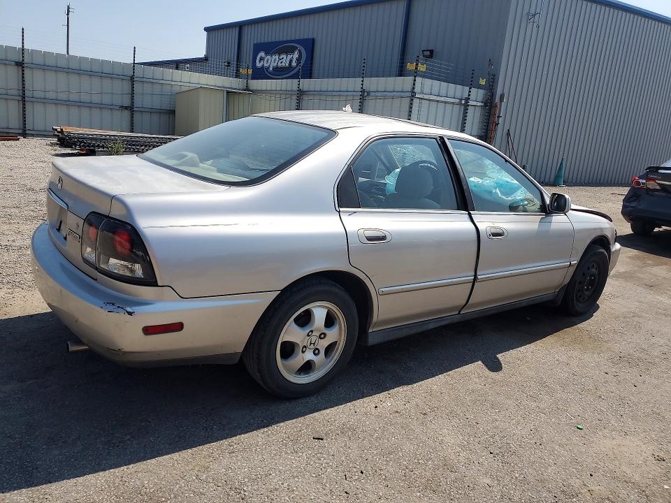 62494786 :رقم المزاد ، 1HGCD5605VA049235 vin ، 1997 Honda Accord مزاد بيع