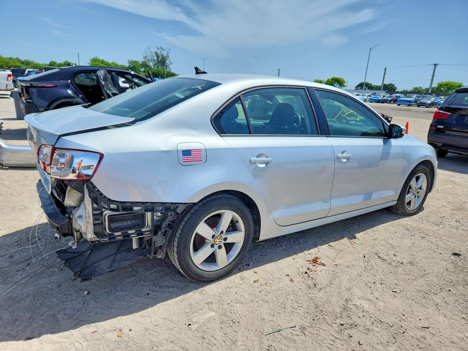 60990156 :رقم المزاد ، 3VWLL7AJ4CM082964 vin ، 2012 Volkswagen Jetta مزاد بيع