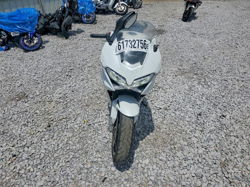 61732756 :رقم المزاد ، JH2RC7915EK000355 vin ، 2014 Honda Vfr800 مزاد بيع