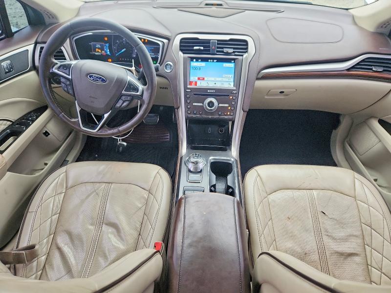 59860116 :رقم المزاد ، 3FA6P0SU1HR312951 vin ، 2017 Ford Fusion مزاد بيع