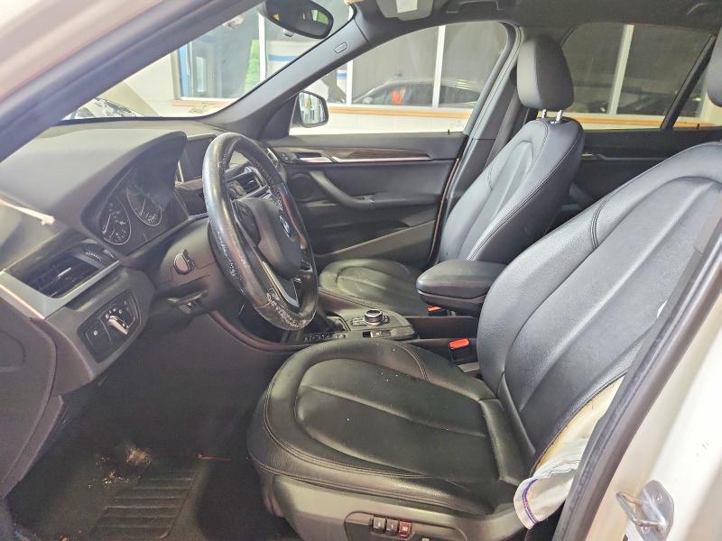 60927706 :رقم المزاد ، WBXHT3C32H5F80695 vin ، 2017 Bmw X1 مزاد بيع