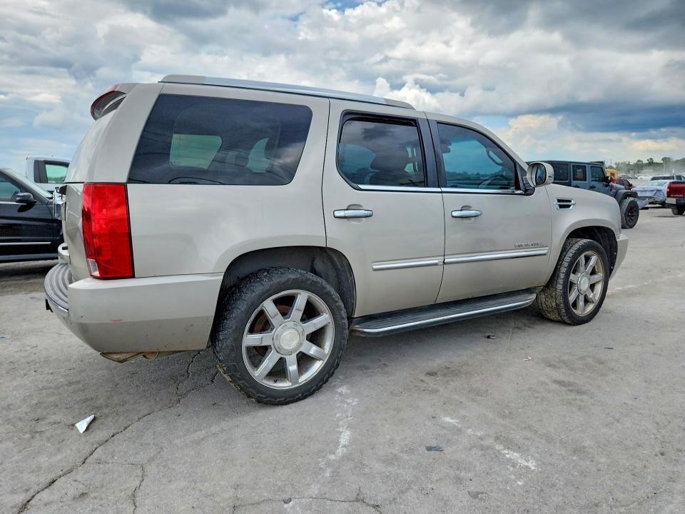 2007 Cadillac Escalade მანქანა იყიდება აუქციონზე, vin: 1GYEC63867R290312, აუქციონის ნომერი: 60893836