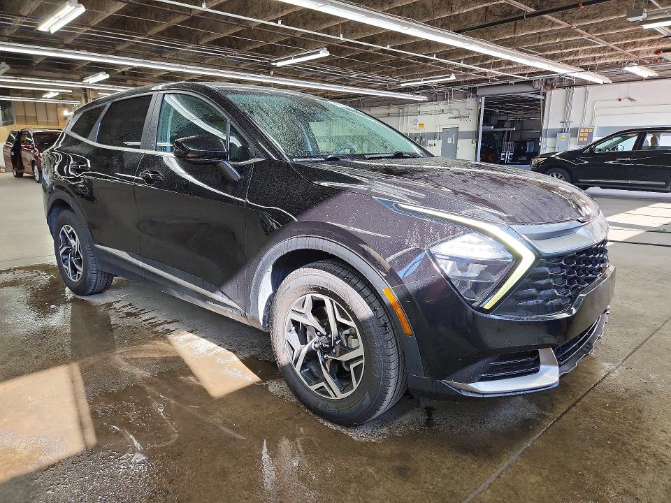 Продажа на аукционе авто 2023 Kia Sportage, vin: KNDPUCAF1P7142690, номер лота: 63365656