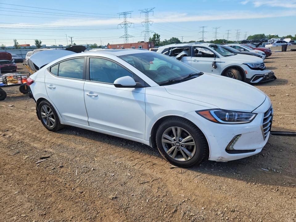 59909216 :رقم المزاد ، 5NPD84LF7JH385983 vin ، 2018 Hyundai Elantra مزاد بيع