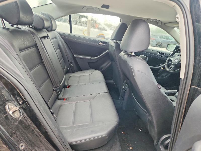 62141936 :رقم المزاد ، 3VWDP7AJ7CM463037 vin ، 2012 Volkswagen Jetta مزاد بيع