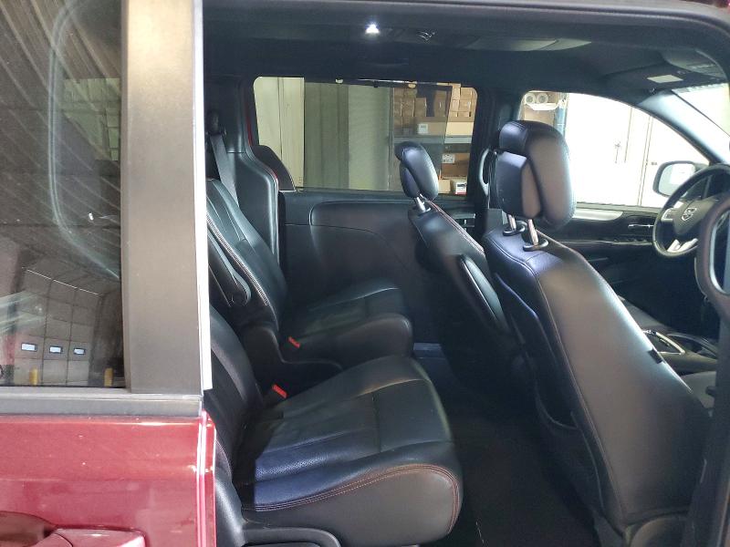 60180516 :رقم المزاد ، 2C4RDGEG8HR568590 vin ، 2017 Dodge Grand Caravan مزاد بيع