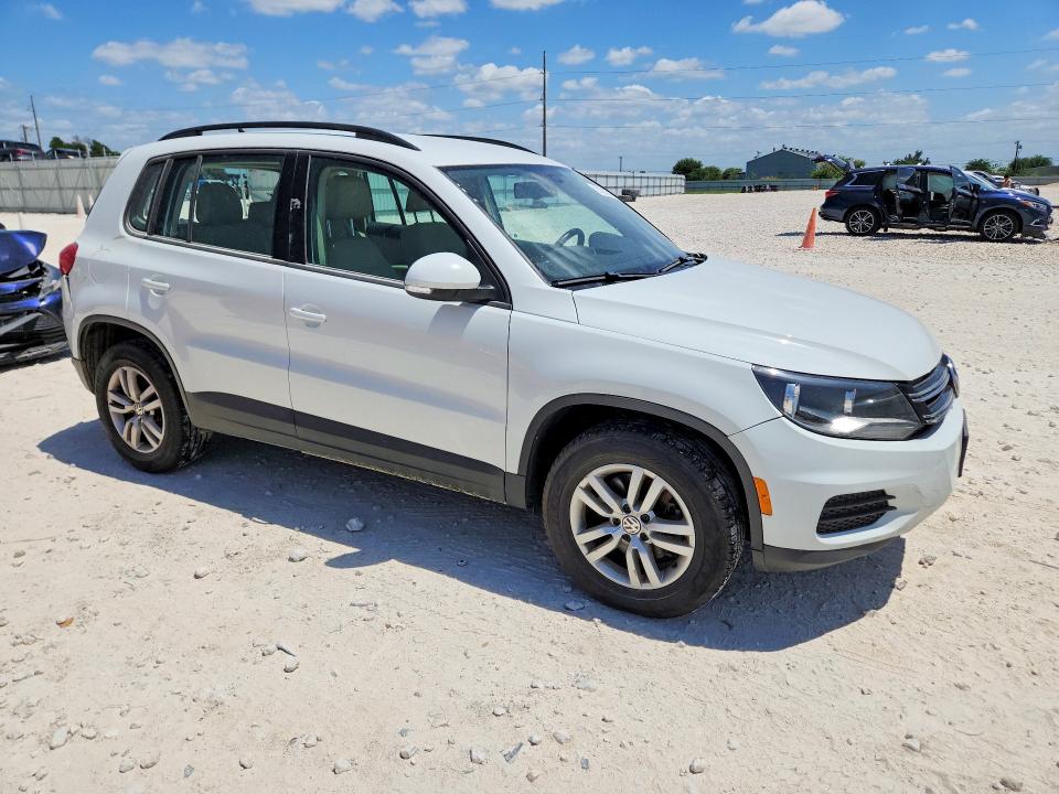 2017 Volkswagen Tiguan მანქანა იყიდება აუქციონზე, vin: WVGBV7AX9HK028390, აუქციონის ნომერი: 62801816