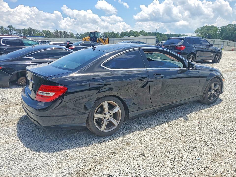 Продажа на аукционе авто 2014 Mercedes-benz C, vin: WDDGJ4HB6EG292251, номер лота: 60754636