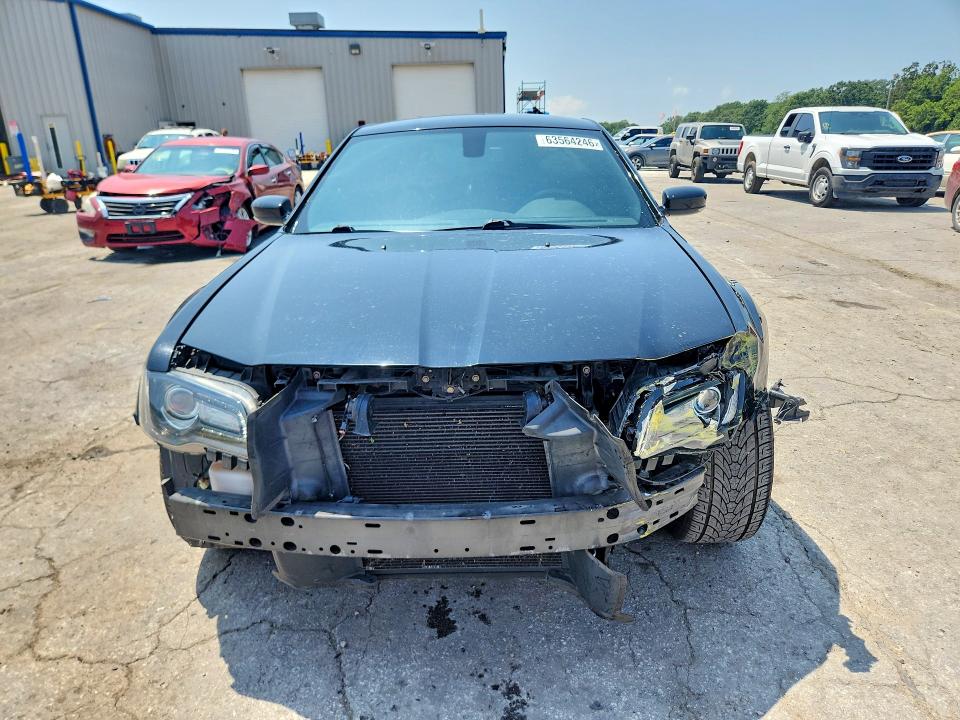 Продажа на аукционе авто 2017 Chrysler 300, vin: 2C3CCABG7HH596854, номер лота: 63564246