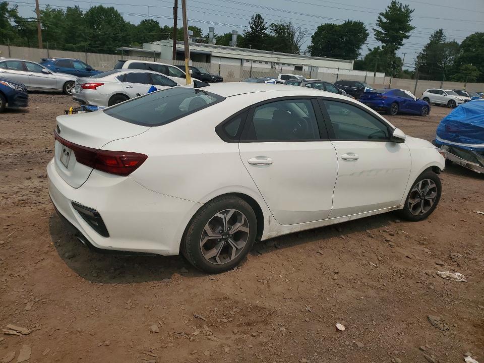 60695756 :رقم المزاد ، 3KPF24AD6ME292263 vin ، 2021 Kia Forte مزاد بيع