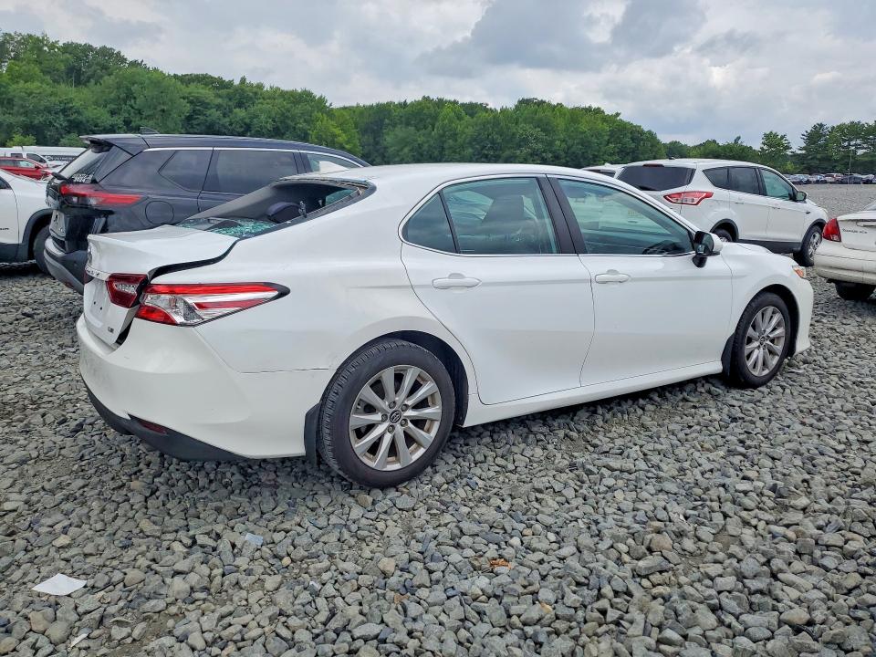 Продаж на аукціоні авто 2019 Toyota Camry, vin: 4T1B11HK6KU734781, номер лоту: 61384266