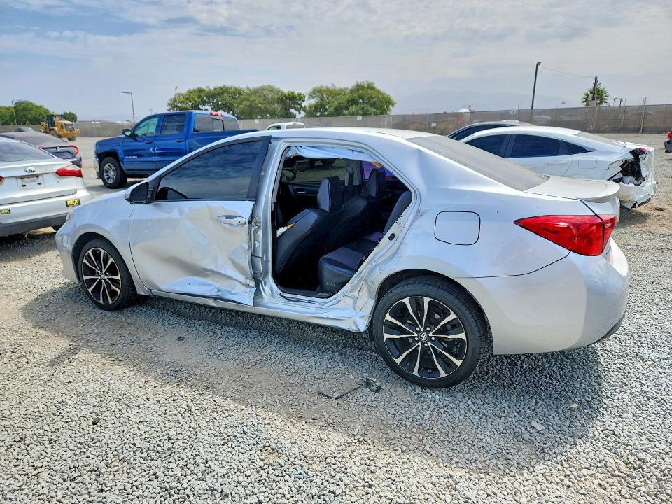 Продажа на аукционе авто 2018 Toyota Corolla, vin: 5YFBURHE2JP770662, номер лота: 61399736