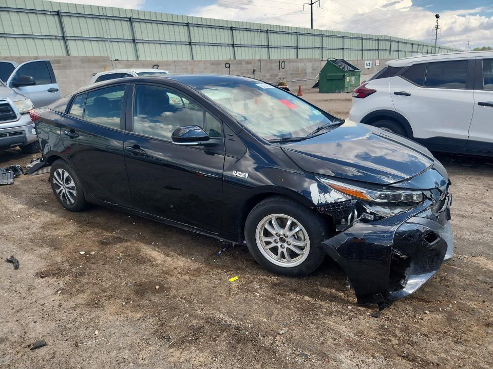 61551186 :رقم المزاد ، JTDKAMFP9N3215657 vin ، 2022 Toyota Prius Prime مزاد بيع
