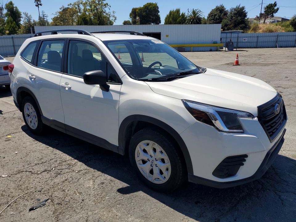 61884416 :رقم المزاد ، JF2SKACC7NH430777 vin ، 2022 Subaru Forester مزاد بيع