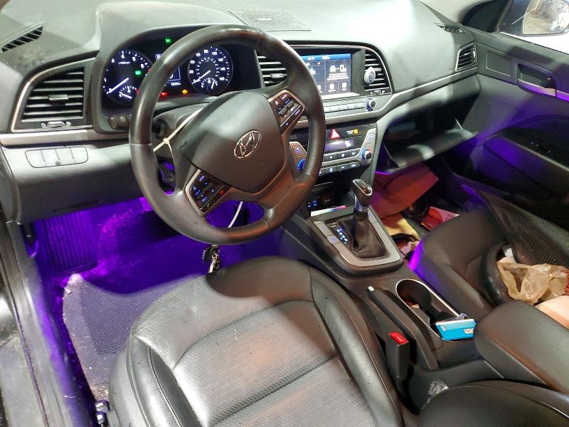 61031776 :رقم المزاد ، 5NPD84LF4HH013205 vin ، 2017 Hyundai Elantra مزاد بيع