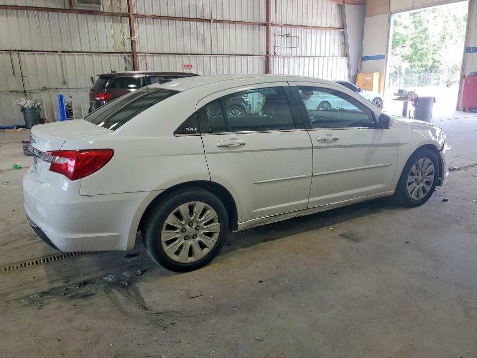 2012 Chrysler 200 მანქანა იყიდება აუქციონზე, vin: 1C3CCBAB9CN145632, აუქციონის ნომერი: 62103456