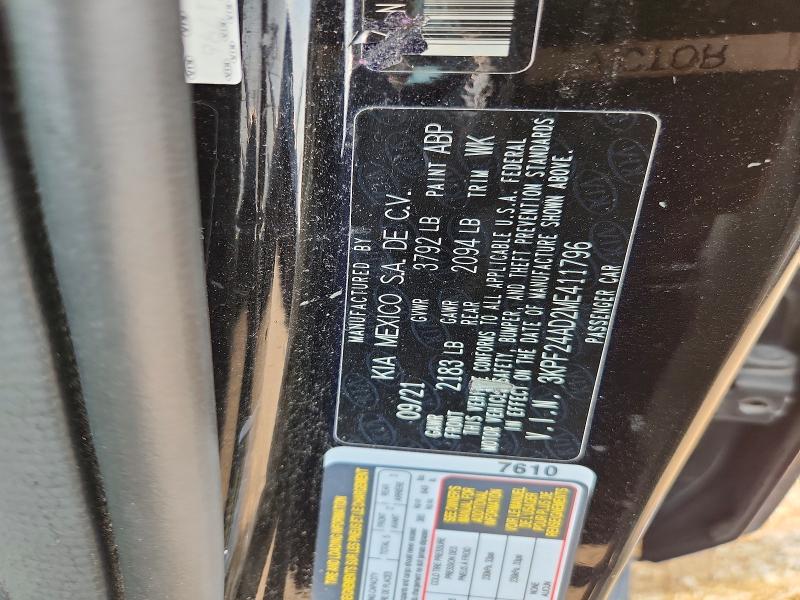 61554206 :رقم المزاد ، 3KPF24AD2ME411796 vin ، 2021 Kia Forte مزاد بيع