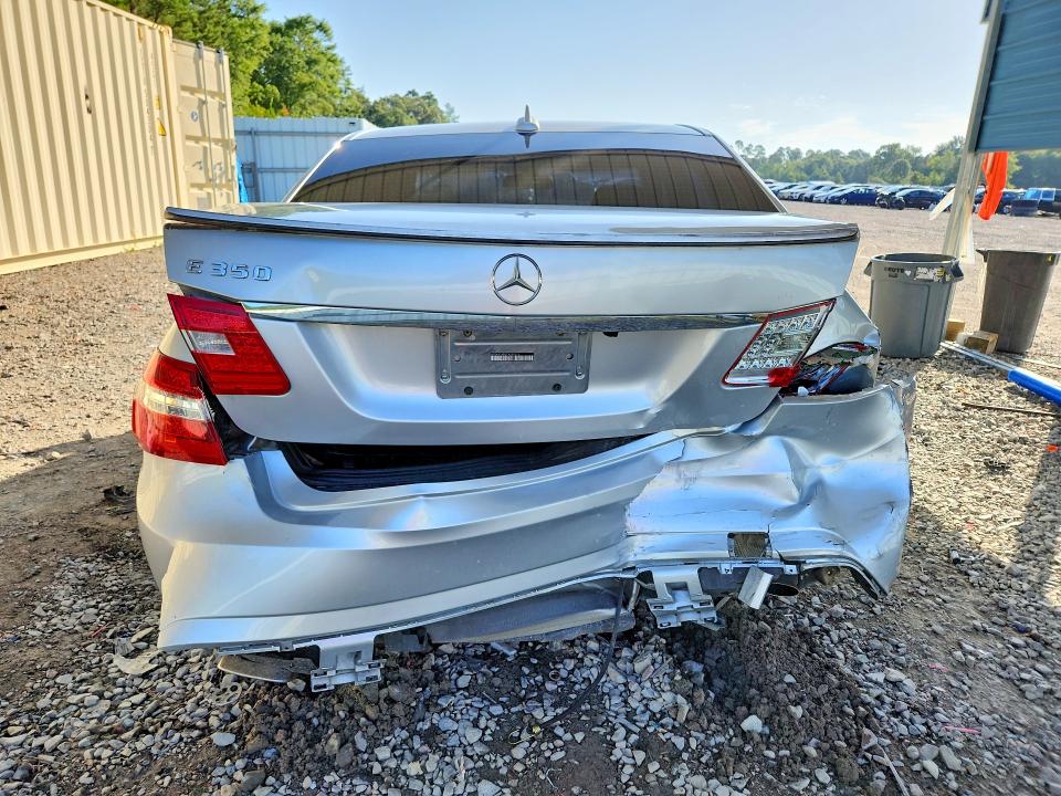 61862976 :رقم المزاد ، WDDHF5KB0CA588306 vin ، 2012 Mercedes-benz E مزاد بيع