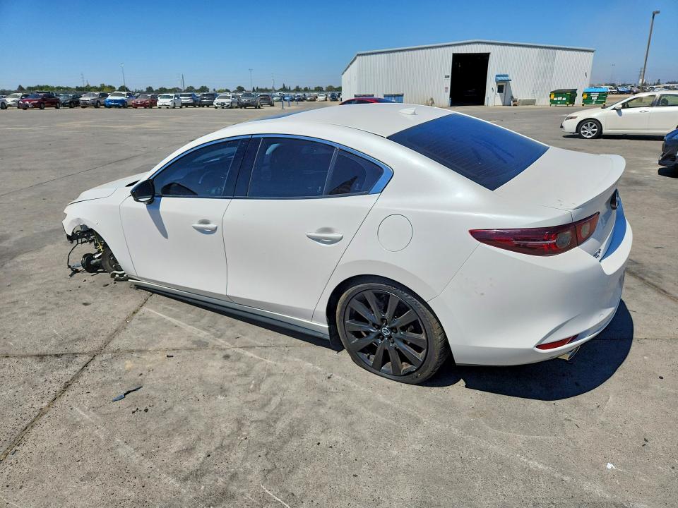 2021 Mazda 3 მანქანა იყიდება აუქციონზე, vin: JM1BPBAY0M1323842, აუქციონის ნომერი: 63605856