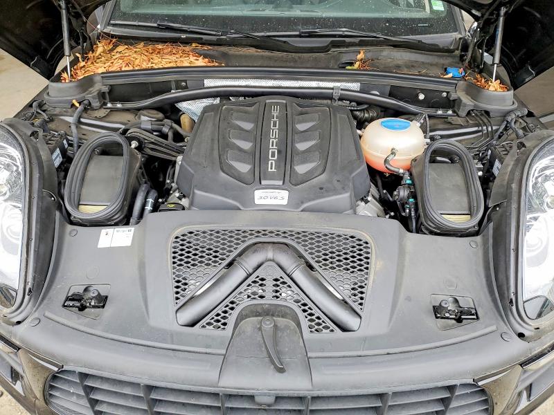 59730406 :رقم المزاد ، WP1AB2A53JLB31314 vin ، 2018 Porsche Macan مزاد بيع