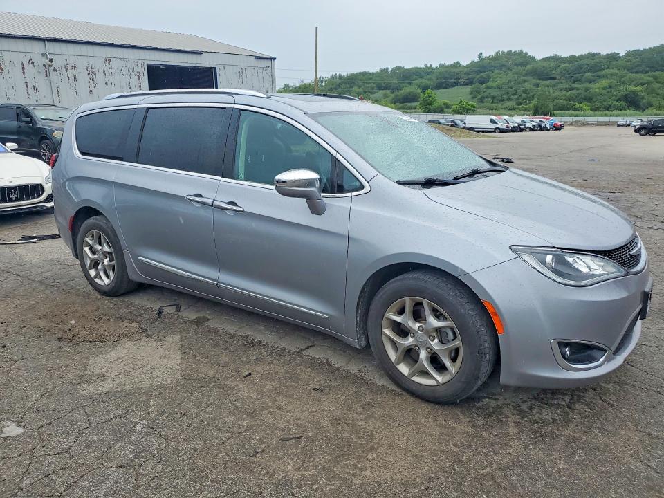 Продажа на аукционе авто 2019 Chrysler Pacifica, vin: 2C4RC1GG0KR702996, номер лота: 61924806