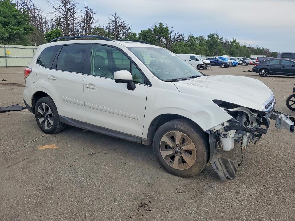 Продажа на аукционе авто 2018 Subaru Forester, vin: JF2SJARC5JH555328, номер лота: 59241866