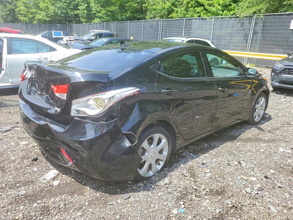60232866 :رقم المزاد ، KMHDH4AE2DU001253 vin ، 2013 Hyundai Elantra مزاد بيع