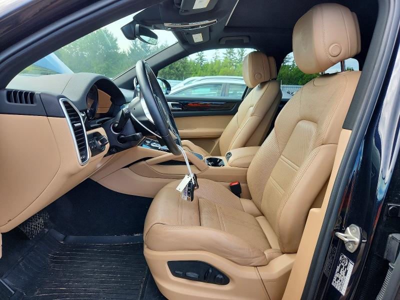59947066 :رقم المزاد ، WP1AA2AY4NDA05055 vin ، 2022 Porsche Cayenne مزاد بيع