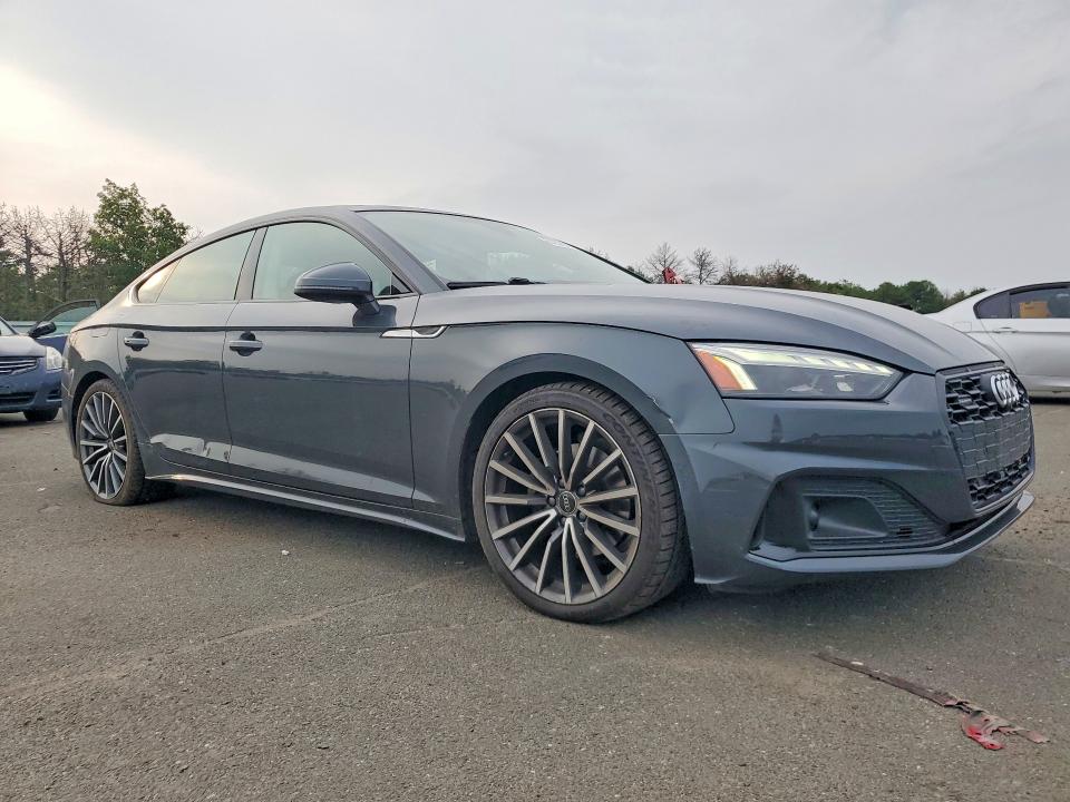 Продаж на аукціоні авто 2022 Audi A5, vin: WAUCBCF51NA005993, номер лоту: 61232226