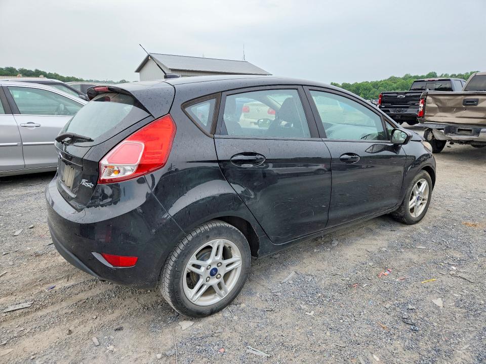 2018 Ford Fiesta მანქანა იყიდება აუქციონზე, vin: 3FADP4EJ6JM101182, აუქციონის ნომერი: 61844276