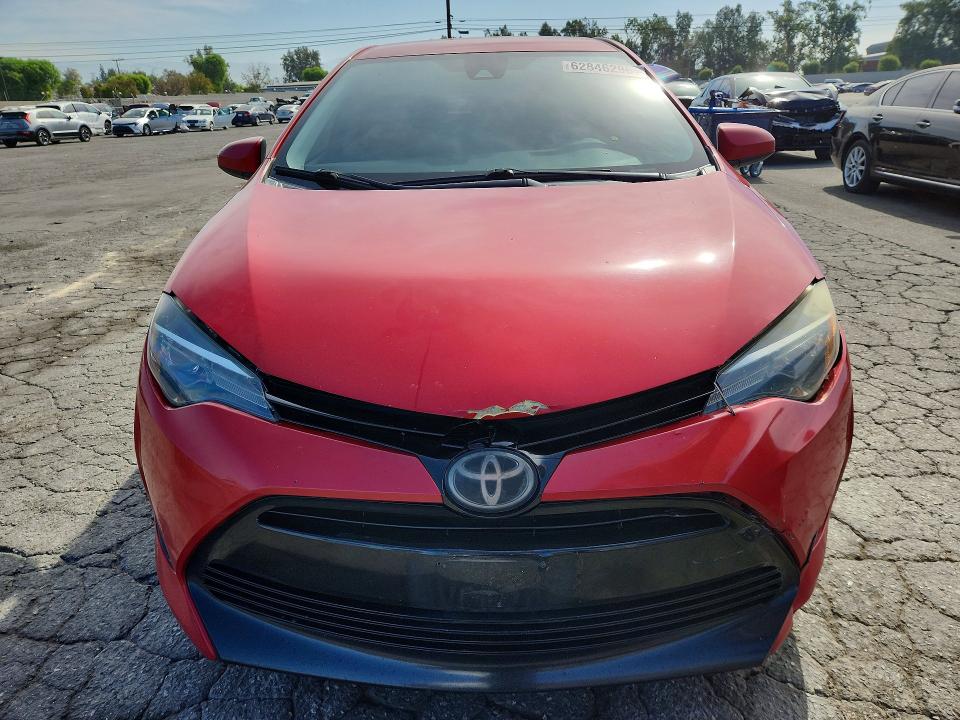 62846296 :رقم المزاد ، 2T1BURHE0JC984808 vin ، 2018 Toyota Corolla مزاد بيع