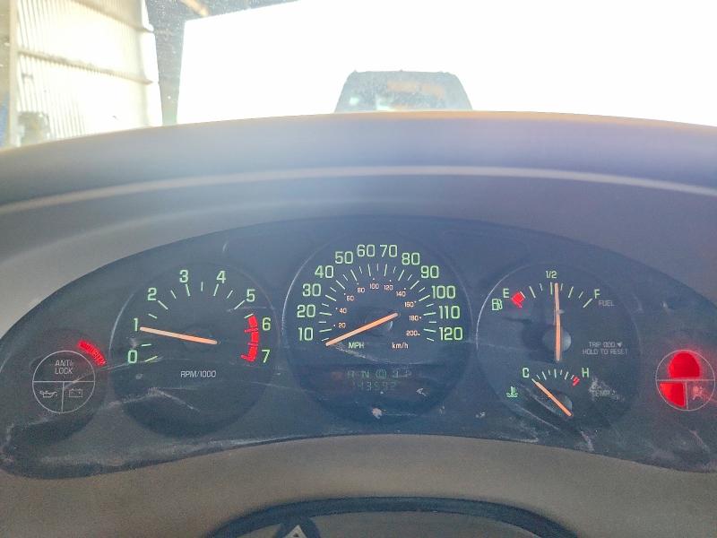 62616996 :رقم المزاد ، 2G4WB52K441257992 vin ، 2004 Buick Regal مزاد بيع