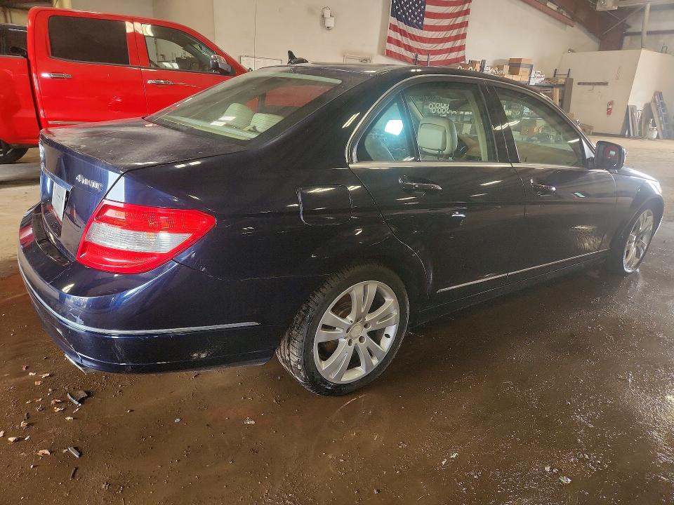 60951826 :رقم المزاد ، WDDGF81X18F068412 vin ، 2008 Mercedes-benz C مزاد بيع