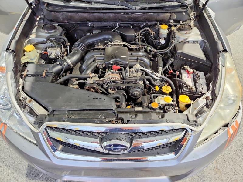 61737866 :رقم المزاد ، 4S3BMDJ6XB2214959 vin ، 2011 Subaru Legacy مزاد بيع