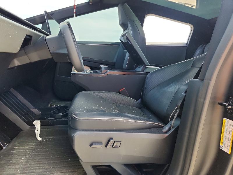 60715036 :رقم المزاد ، 7G2CEHED7SA072420 vin ، 2025 Tesla Cybertruck مزاد بيع