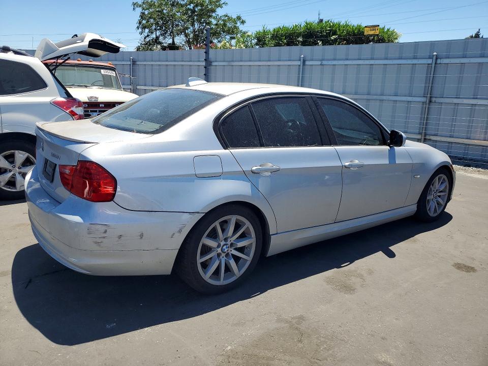 60258116 :رقم المزاد ، WBAPH5G54ANM36907 vin ، 2010 Bmw 328 مزاد بيع